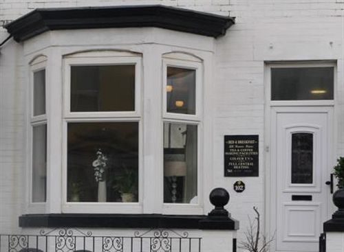 Hazelgrove Guest House Blackpool Exterior photo